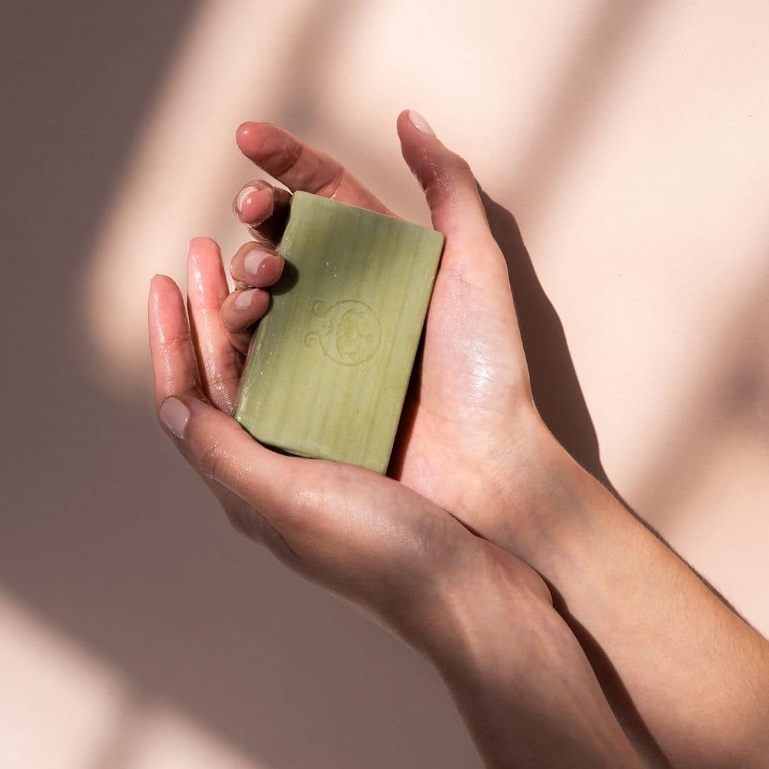 <p style="text-align: center;"><strong>NATURAL SOAP</strong></p><p>Σαπούνι με Ελιά</p> - Image 2